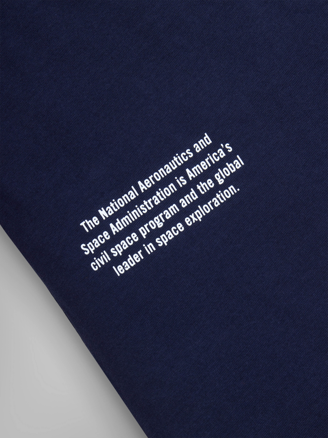 Футболка Alpha Industries NASA Worm Logo Gen II модель UTN53000PK_410 Фото