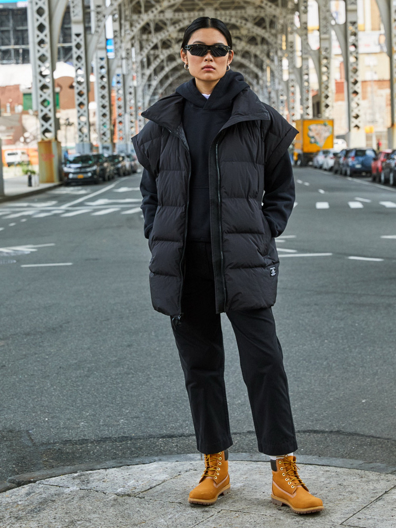 Жилет с утеплителем Alpha Industries Sierra Belted Vest модель WJB53500C1_001 Фото