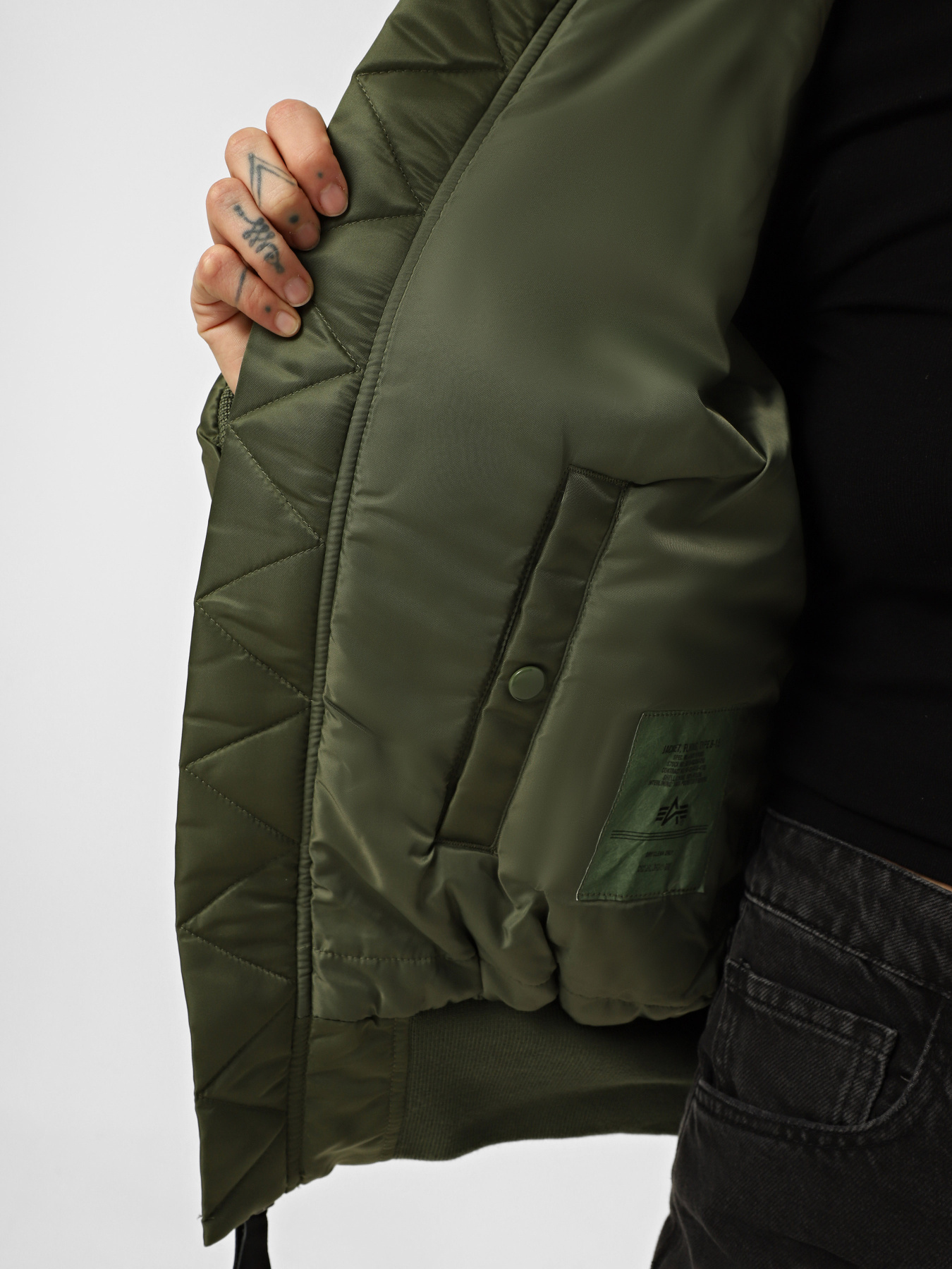 Бомбер Alpha Industries B-15 модель MJB23010C1_310 Фото