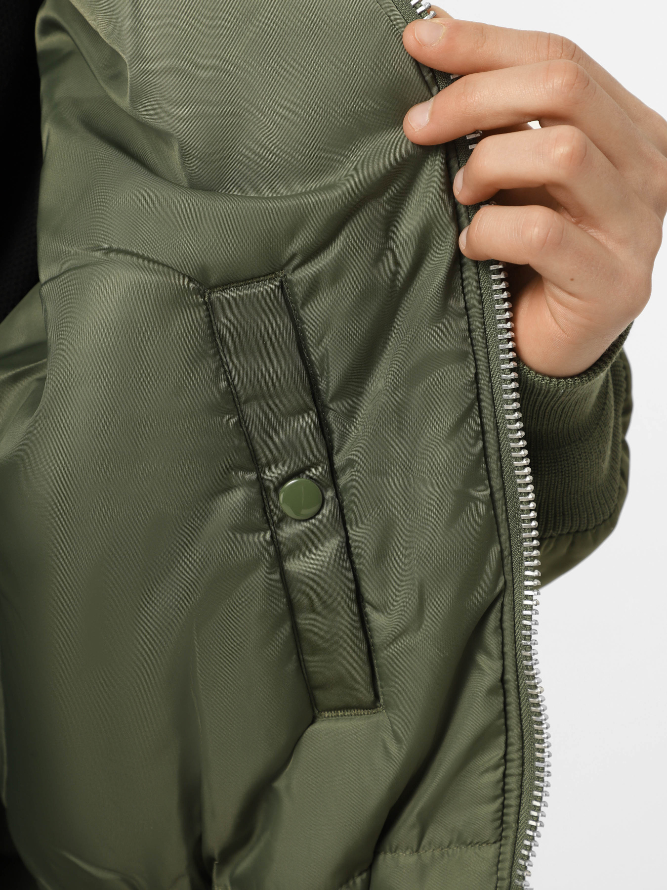 Куртки и дубленки Alpha Industries B-15 модель MJB23010C1_310 Фото