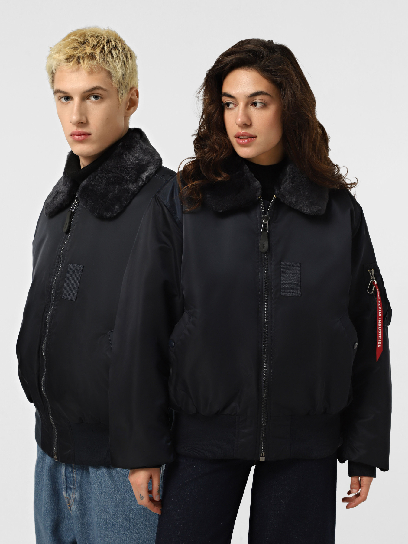 Бомбер Alpha Industries B-15 модель MJB23010C1_410 Фото