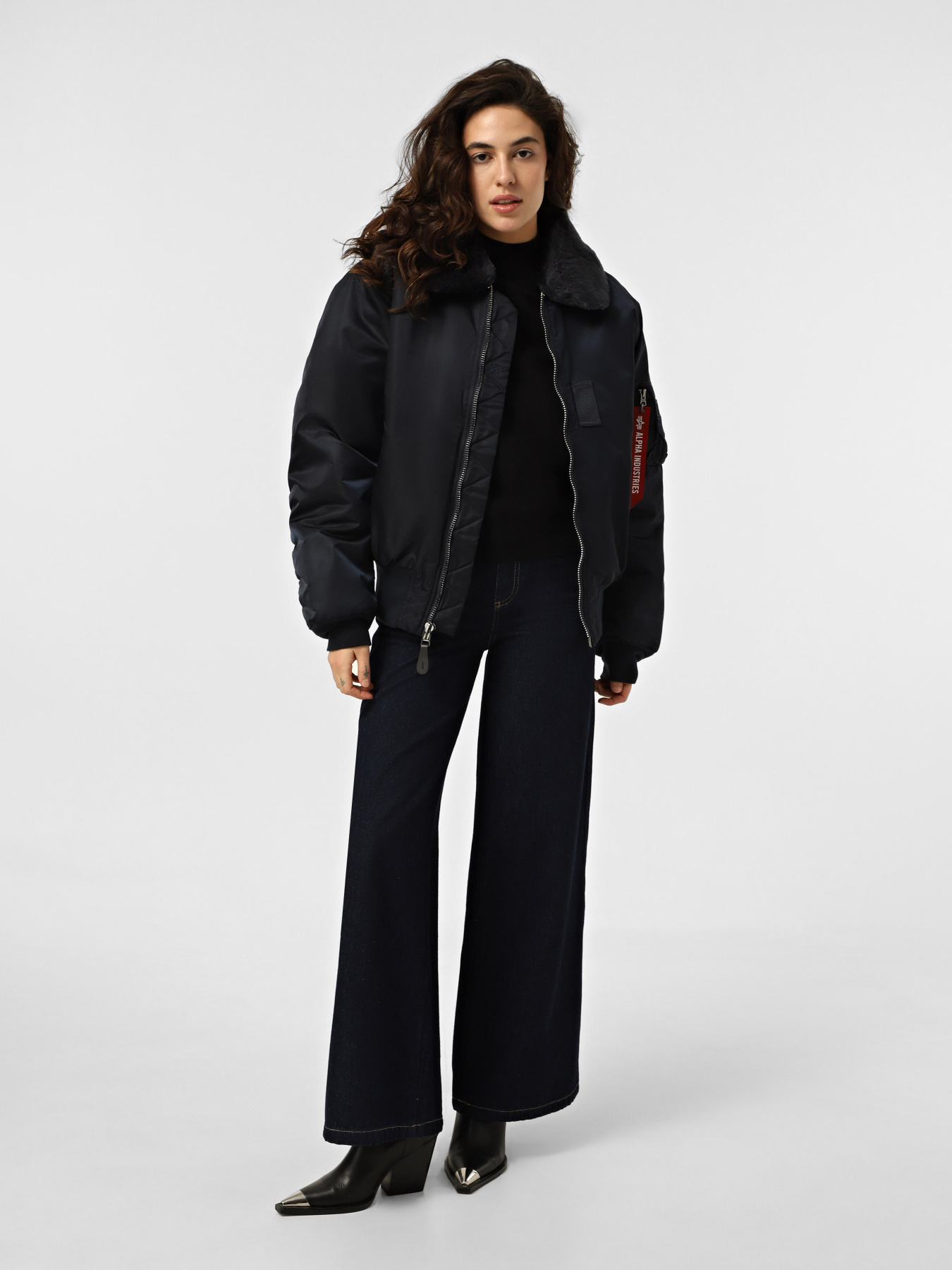 Бомбер Alpha Industries B-15 модель MJB23010C1_410 Фото