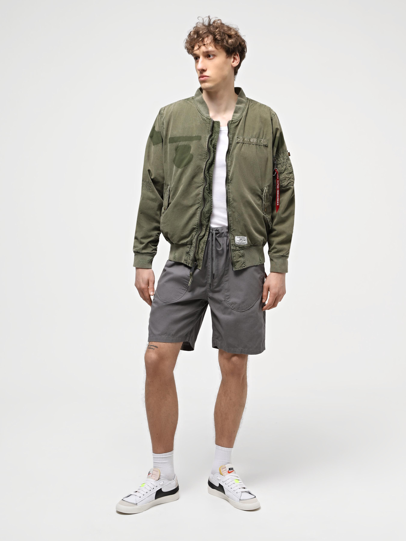 Повседневные шорты Alpha Industries Deck модель MBD54000CO_056 Повседневные шорты Alpha Industries Deck модель MBD54000CO_056 Фото