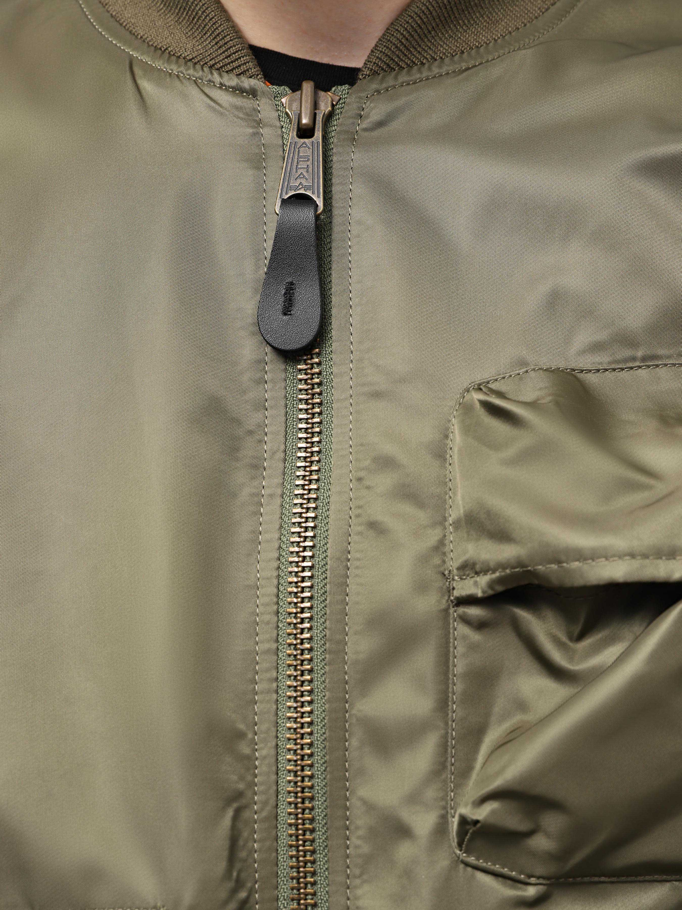 Бомбер Alpha Industries L-2b Hooded Gen II модель UJL54000C1_359 Бомбер Alpha Industries L-2b Hooded Gen II модель UJL54000C1_359 Фото