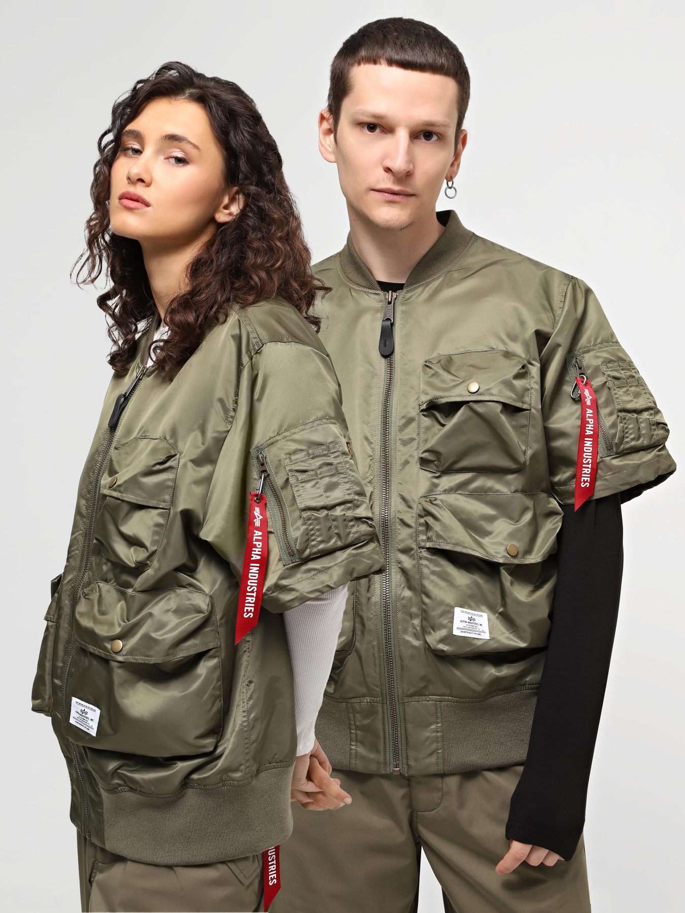 Бомбер Alpha Industries L-2b Hooded Gen II модель UJL54000C1_359 Бомбер Alpha Industries L-2b Hooded Gen II модель UJL54000C1_359 Фото