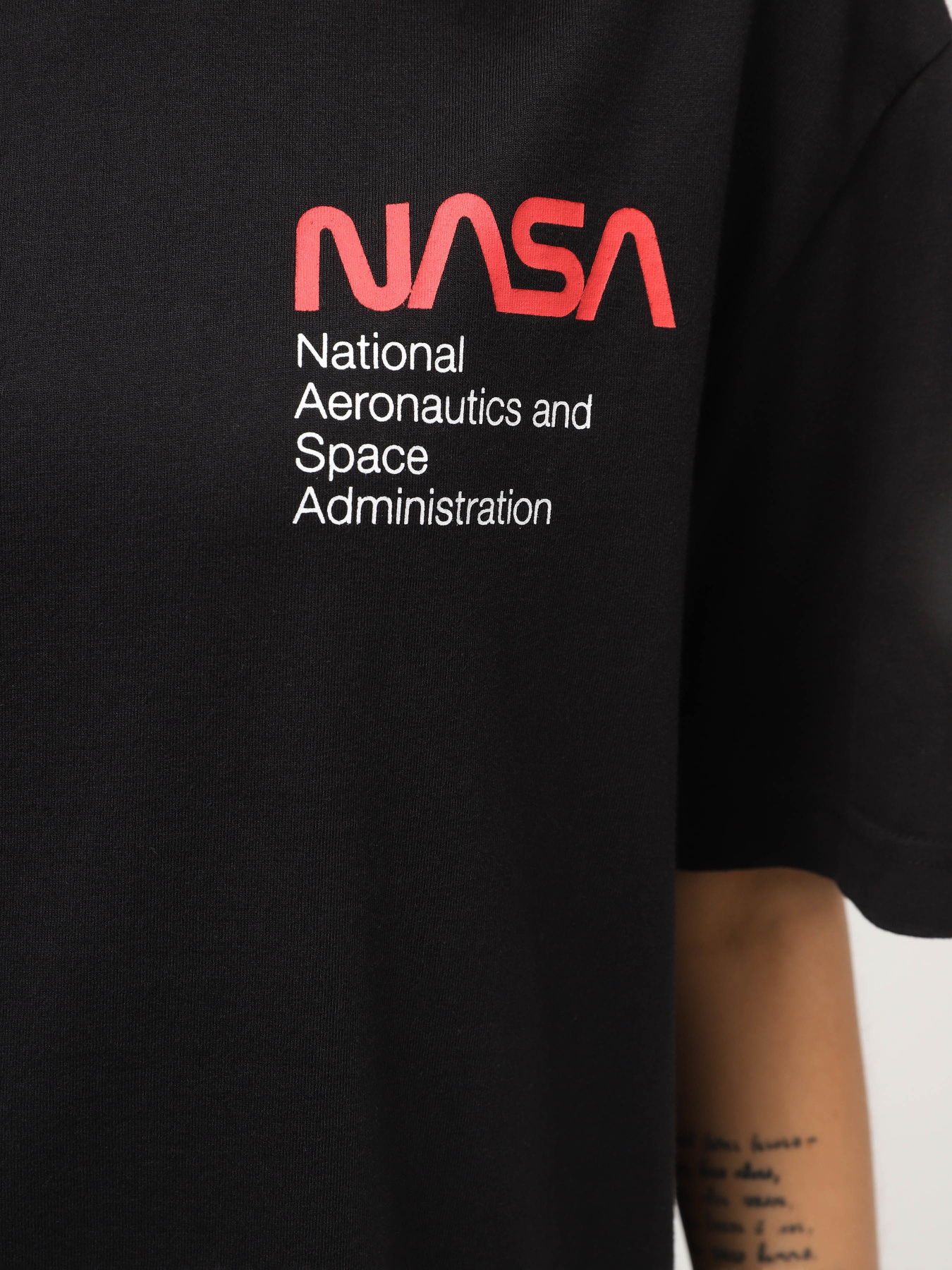 Футболка Alpha Industries NASA Exploration Tee модель UTE53502PK_001 Фото