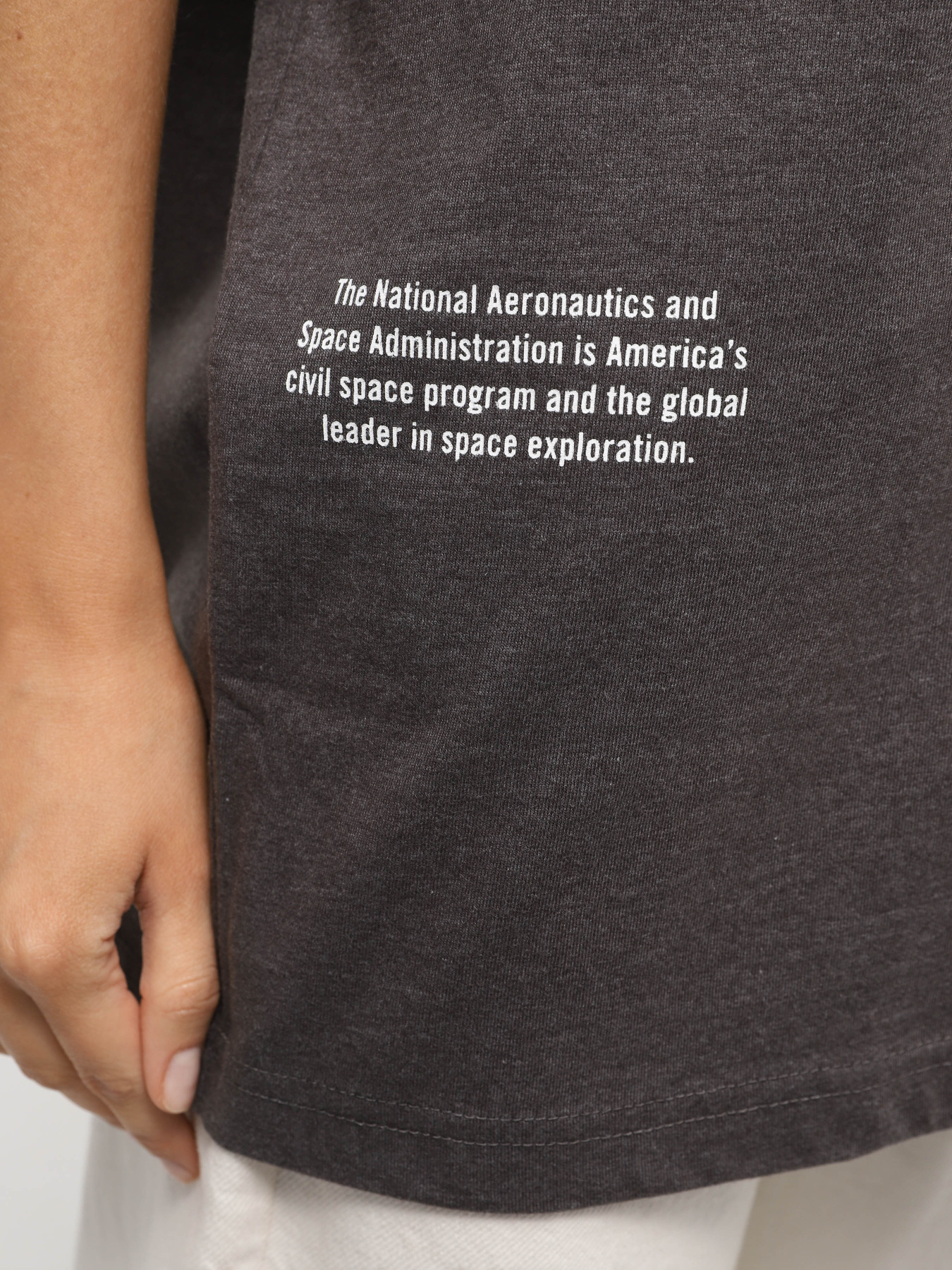 Футболка Alpha Industries NASA Exploration Tee модель UTE53502PK_068 Фото