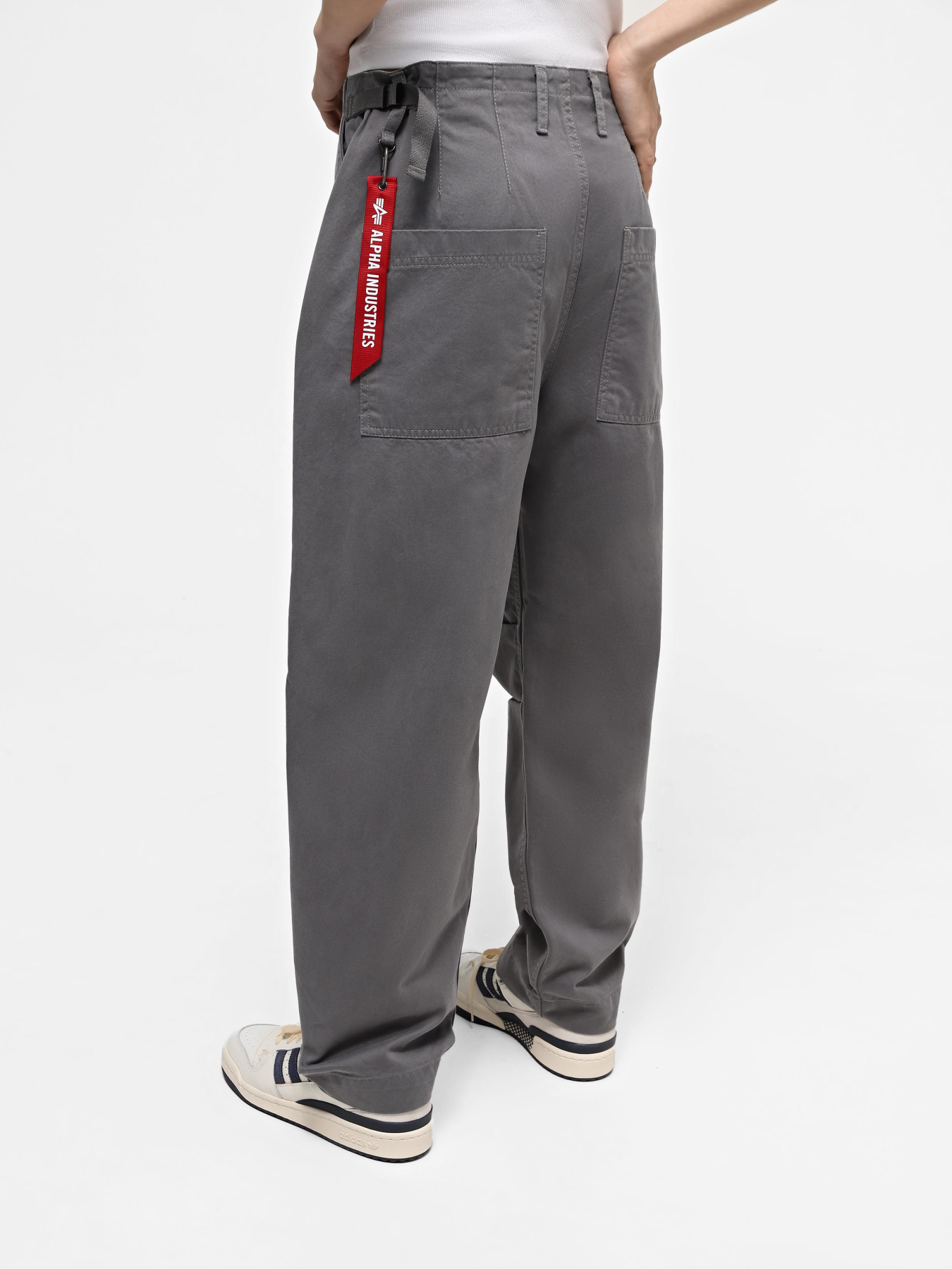 Чіноси Alpha Industries Barrel Leg Pant W модель WBB54000CO_056 Чіноси Alpha Industries Barrel Leg Pant W модель WBB54000CO_056 Фото
