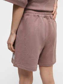 Повседневные шорты Alpha Industries Quilted Short W модель WBQ54000C1_521 Повседневные шорты Alpha Industries Quilted Short W модель WBQ54000C1_521 Фото