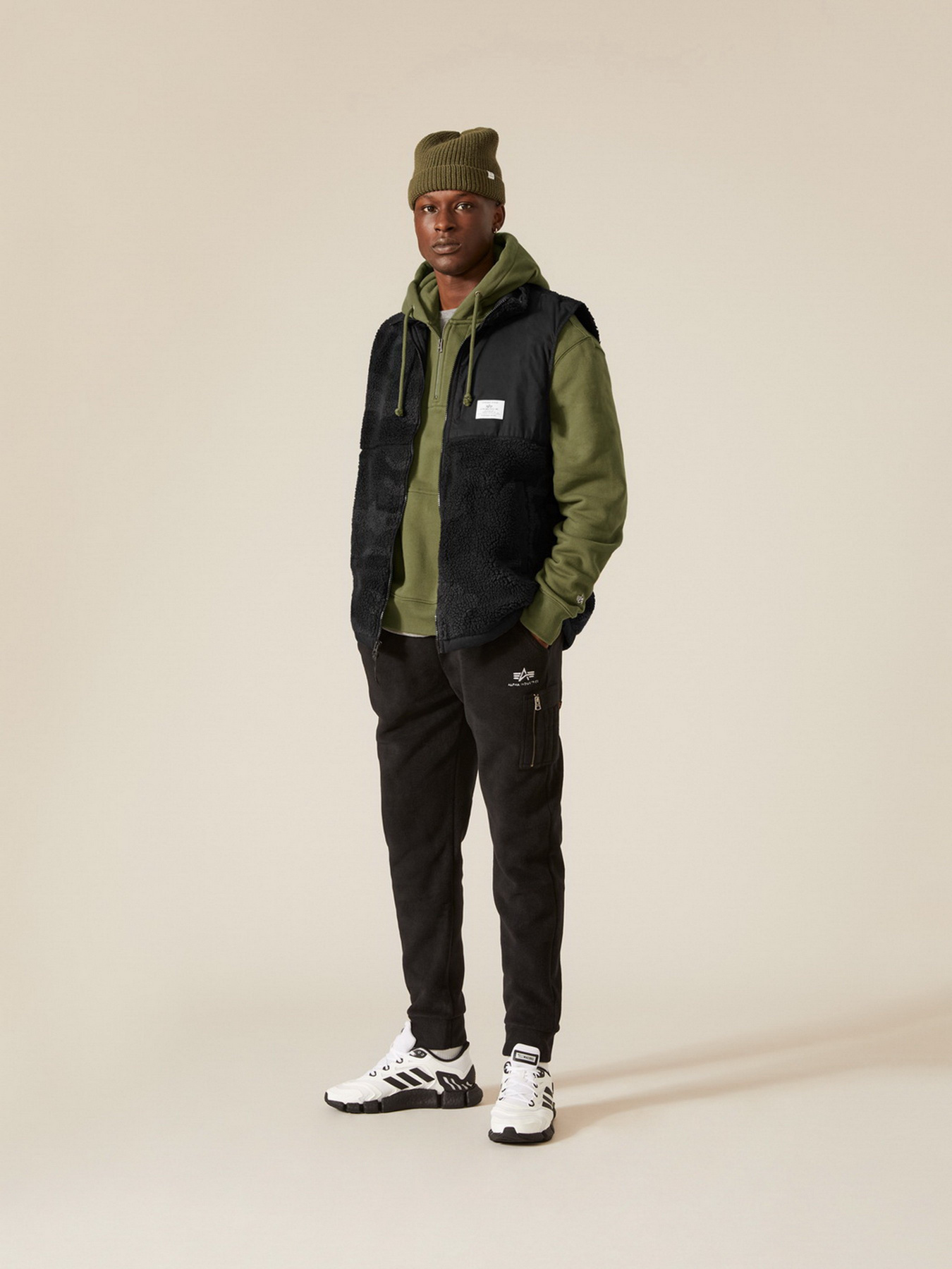 Жилет Alpha Industries SHERPA UTILITY модель MJS51500C1_942 Жилет Alpha Industries SHERPA UTILITY модель MJS51500C1_942 Фото