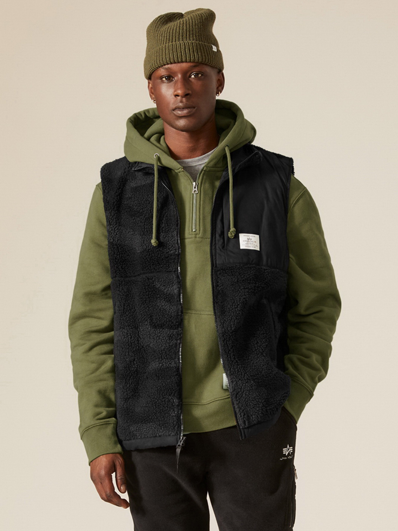 Жилет Alpha Industries SHERPA UTILITY модель MJS51500C1_942 Жилет Alpha Industries SHERPA UTILITY модель MJS51500C1_942 Фото