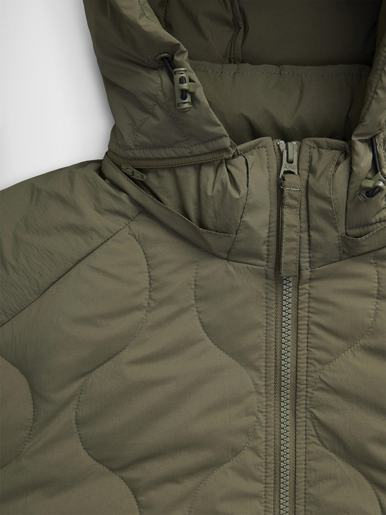 Демісезонна куртка Alpha Industries Lightweight Quilted Down модель MJL54501C1_359 Фото