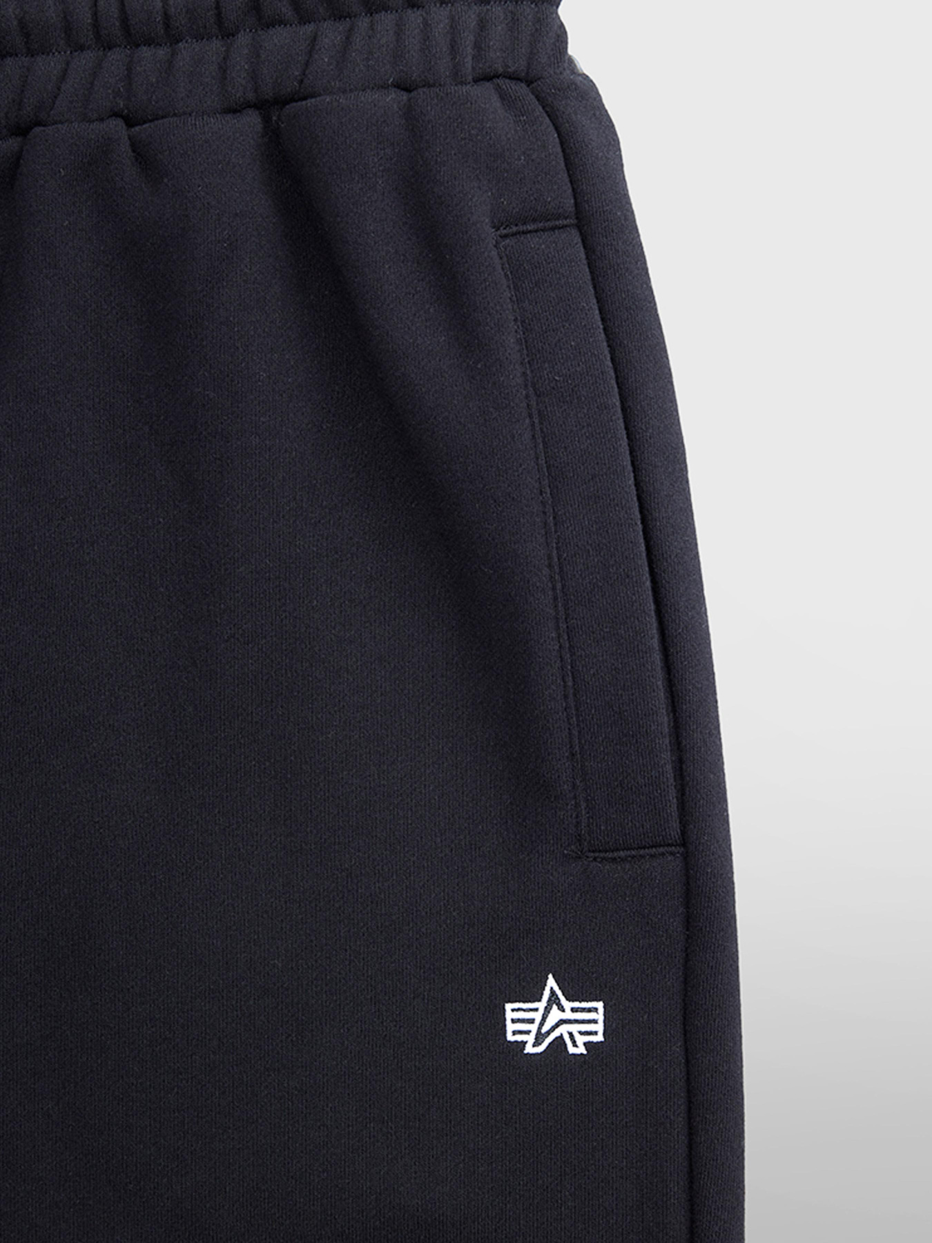 Штани спортивні Alpha Industries Essential модель UBE54500C1_001 Фото