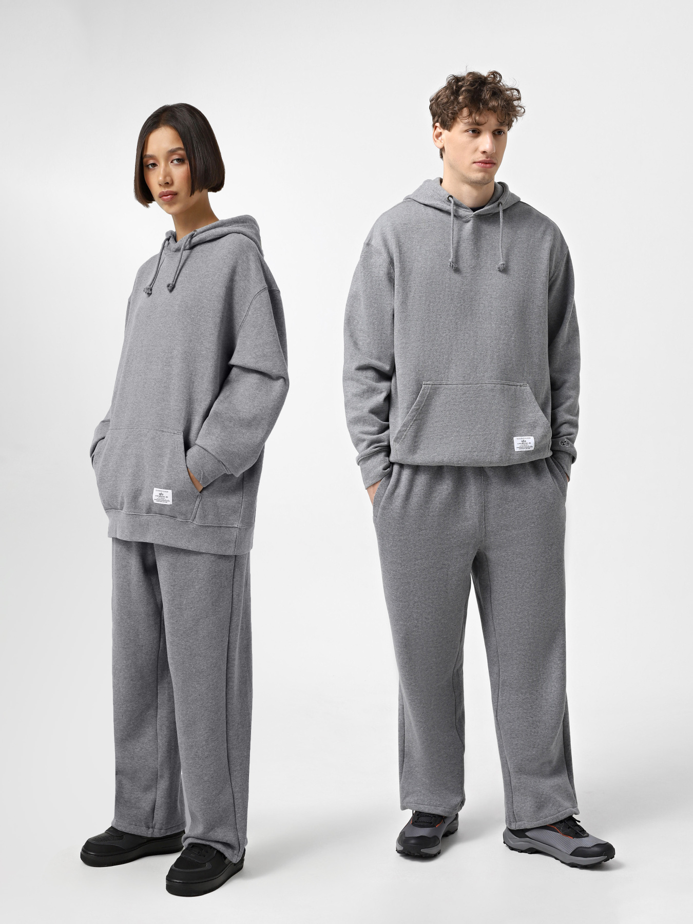 Штаны спортивные Alpha Industries Essential модель UBE54500C1_063 Фото