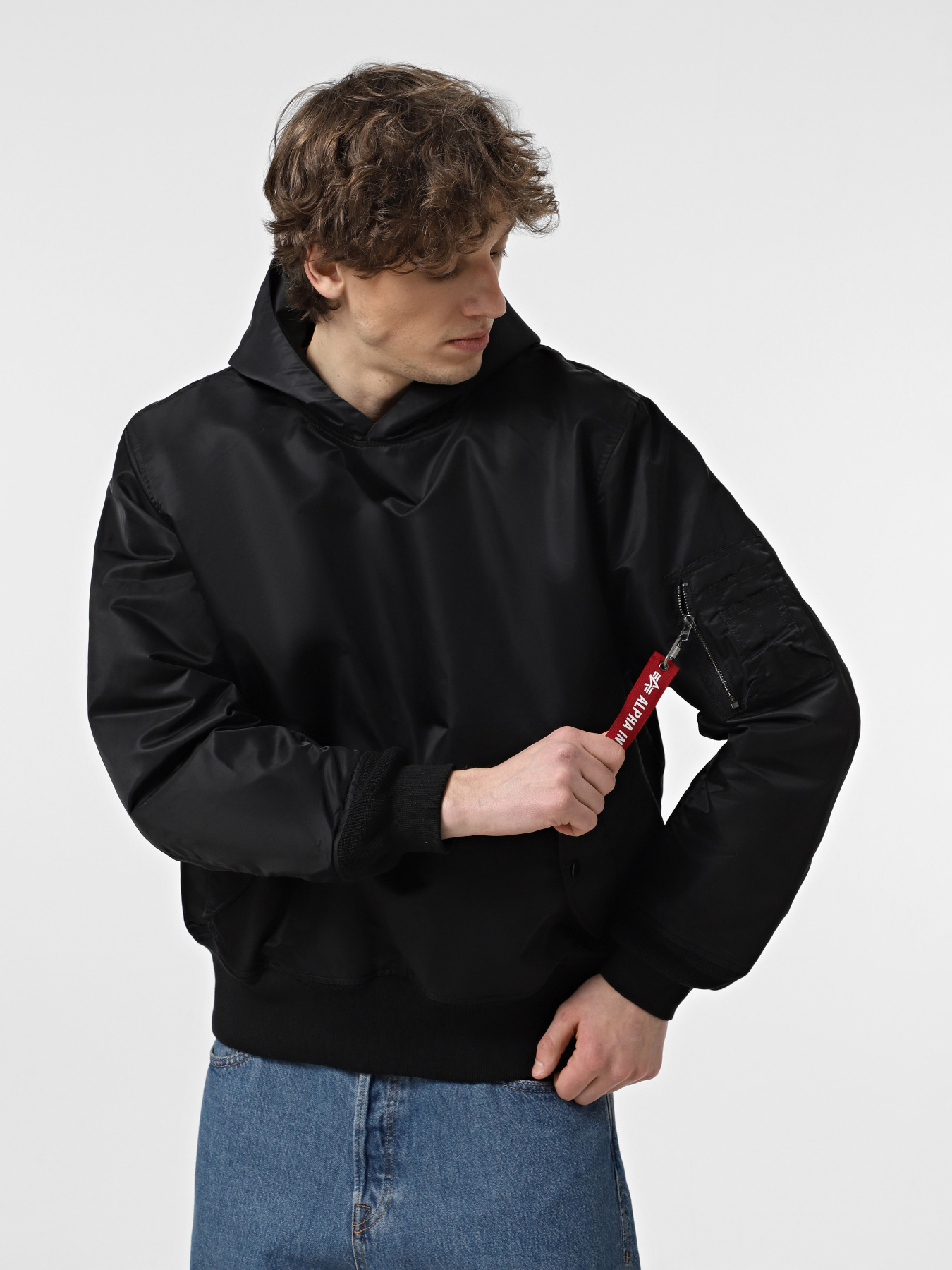 Бомбер Alpha Industries Pull-over Ma-1 модель UJP54500C1_001 Фото