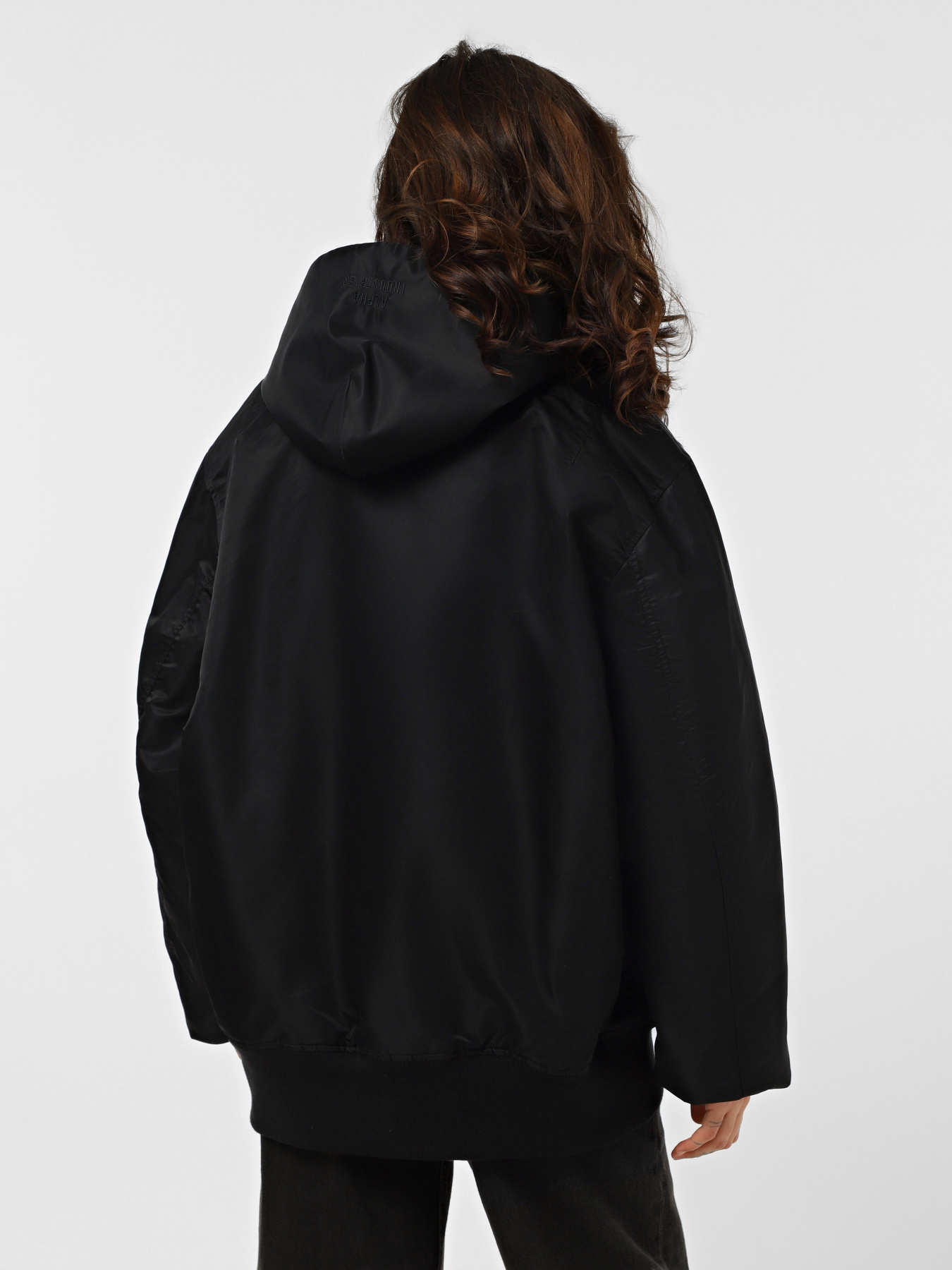 Бомбер Alpha Industries Pull-over Ma-1 модель UJP54500C1_001 Фото