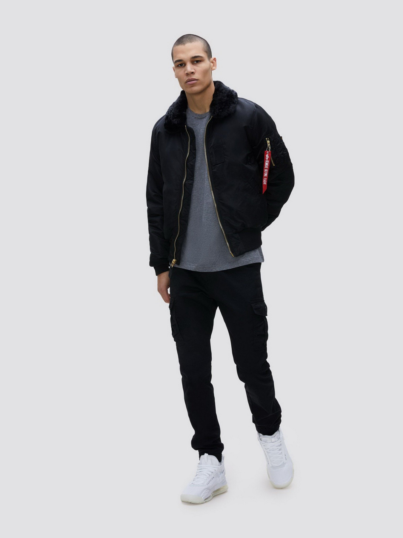 Бомбер Alpha Industries B-15 Slim Fit модель MJB45500C1_001 Фото