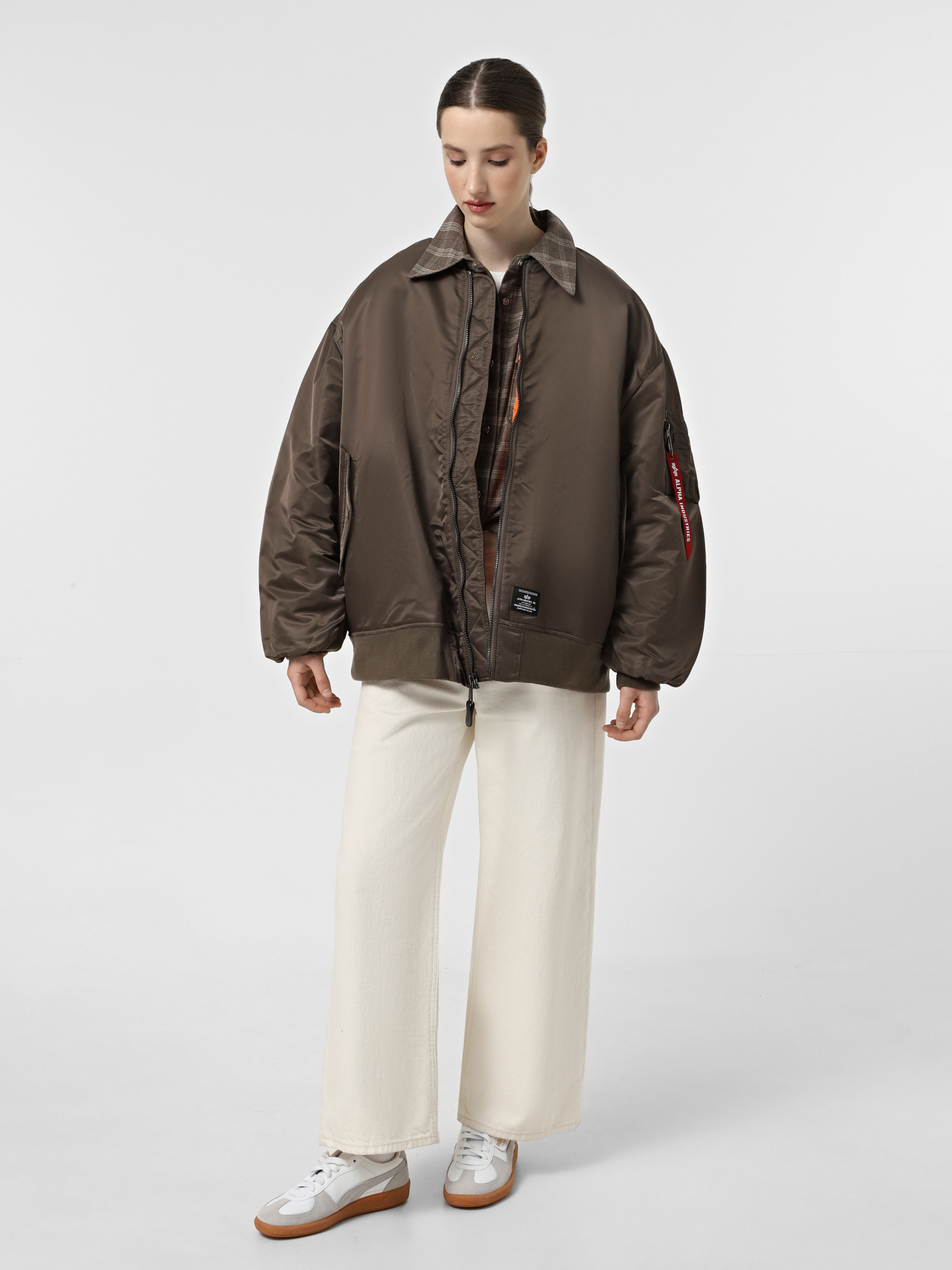 Бомбер Alpha Industries Oversized MA-1 Mod модель WJO53500C1_204