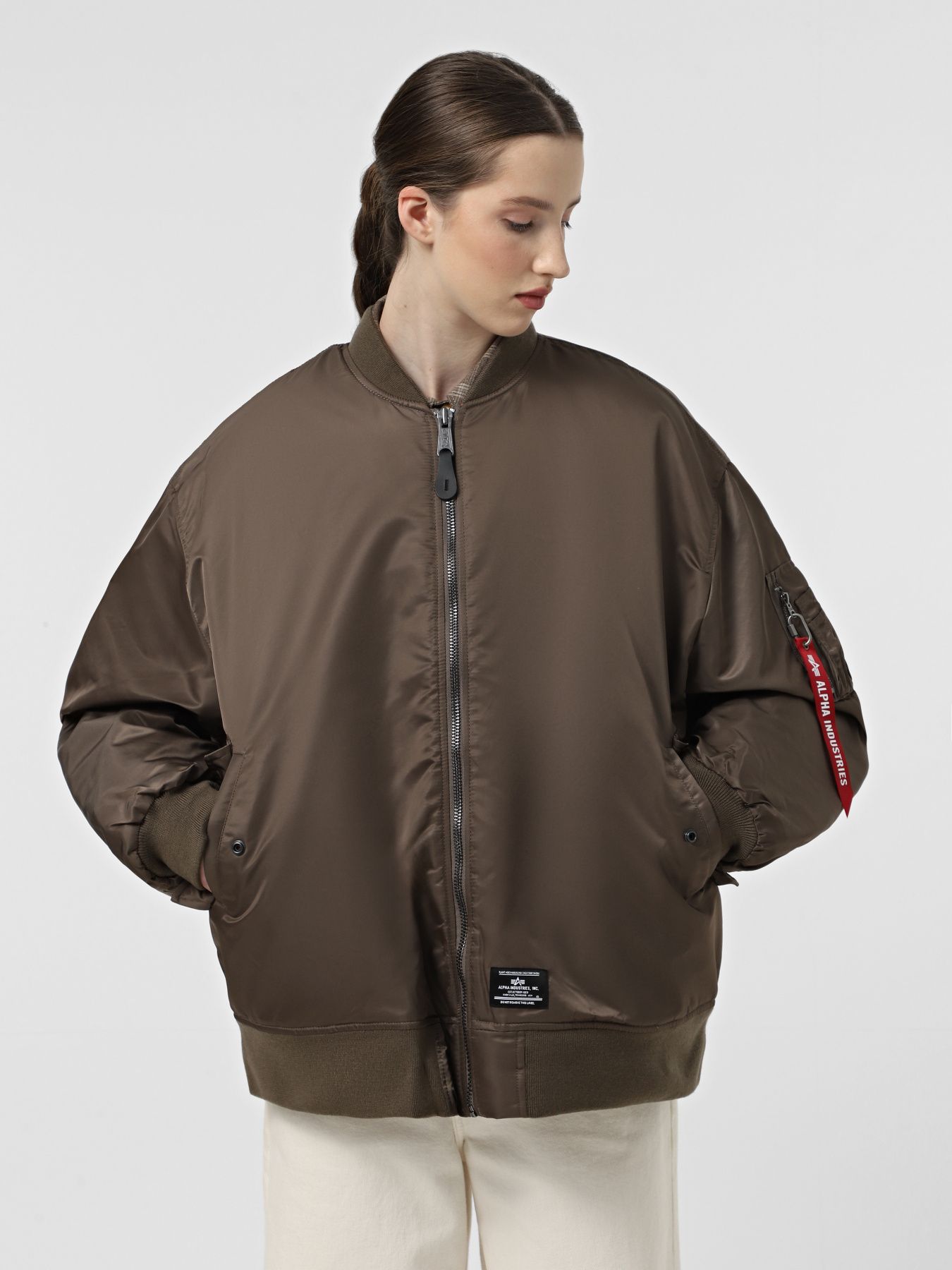 Бомбер Alpha Industries Oversized MA-1 Mod модель WJO53500C1_204 Бомбер Alpha Industries Oversized MA-1 Mod модель WJO53500C1_204 Фото