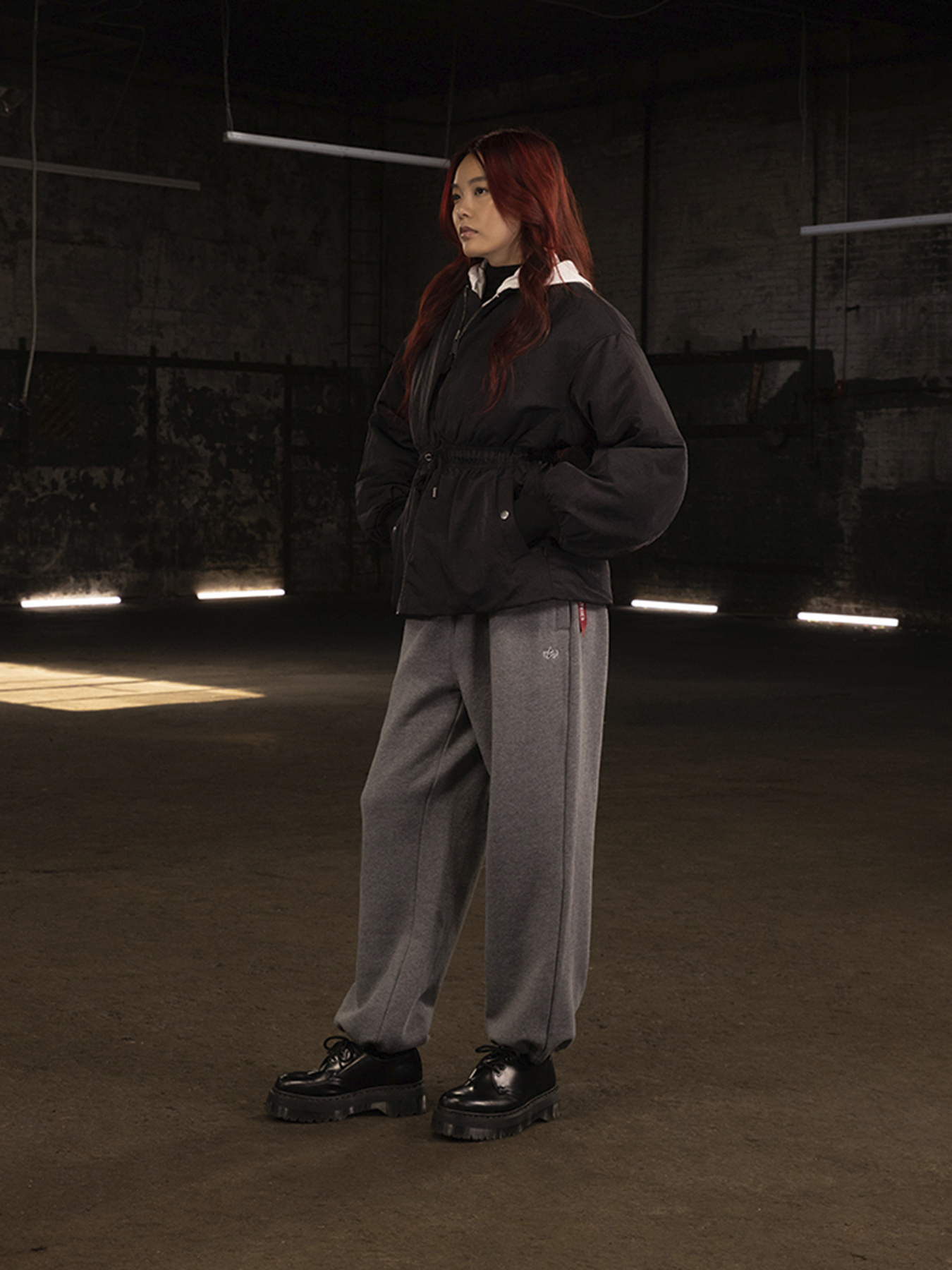 Бомбер Alpha Industries Short Cinched Waist модель WJS54502C1_001 Фото