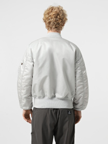 Бомбер Alpha Industries Ma-1 Flight модель MJM21000C1_067 Фото