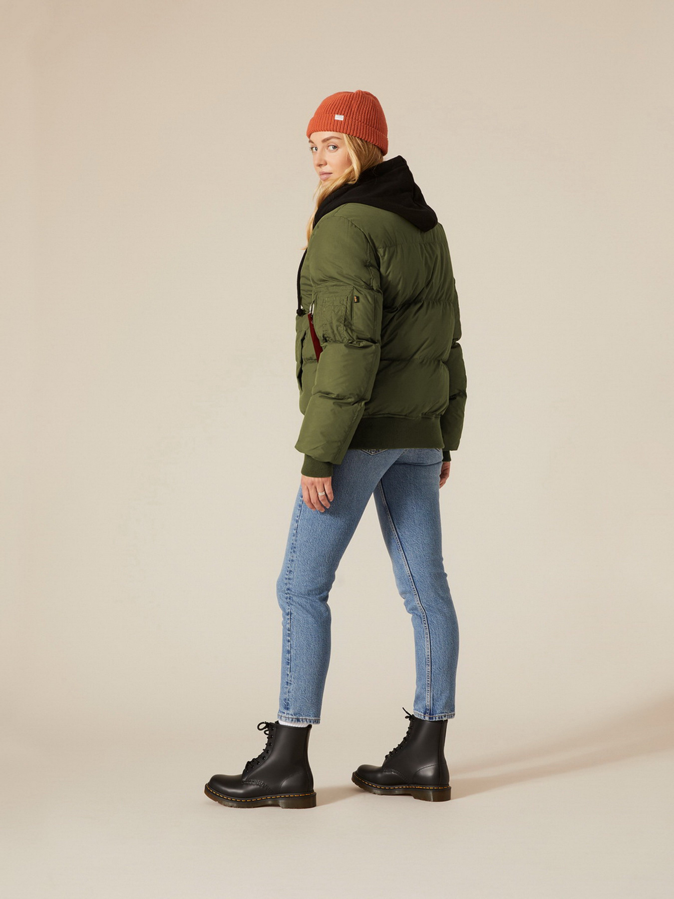Бомбер Alpha Industries MA-1 Quilted модель UJM51500C1_301 Фото