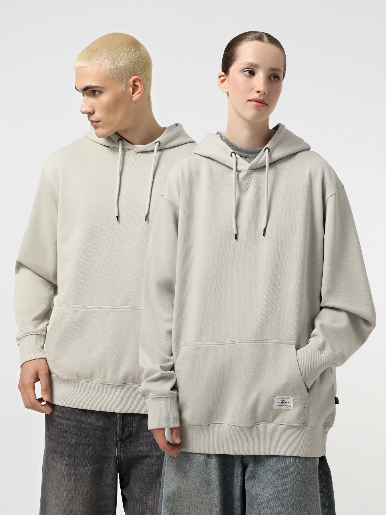 Худі Alpha Industries Essential French Terry Hoodie Gen II модель USE55000C1_067 Худі Alpha Industries Essential French Terry Hoodie Gen II модель USE55000C1_067 Фото