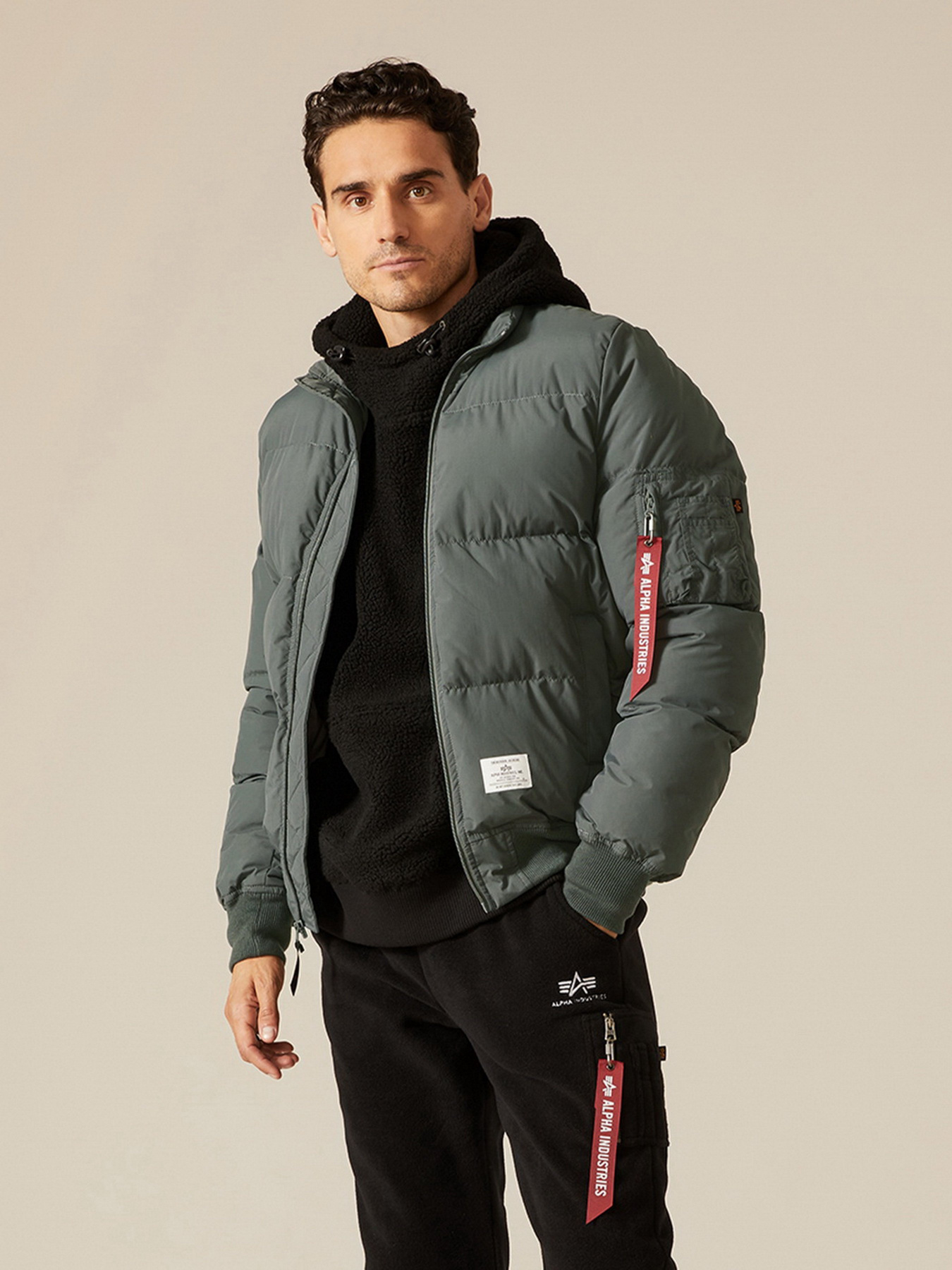 Бомбер Alpha Industries MA-1 Quilted модель UJM51500C1_022 Фото