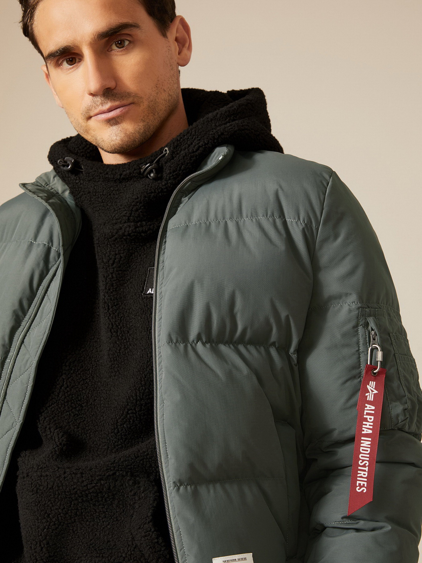 Бомбер Alpha Industries MA-1 Quilted модель UJM51500C1_022 Фото