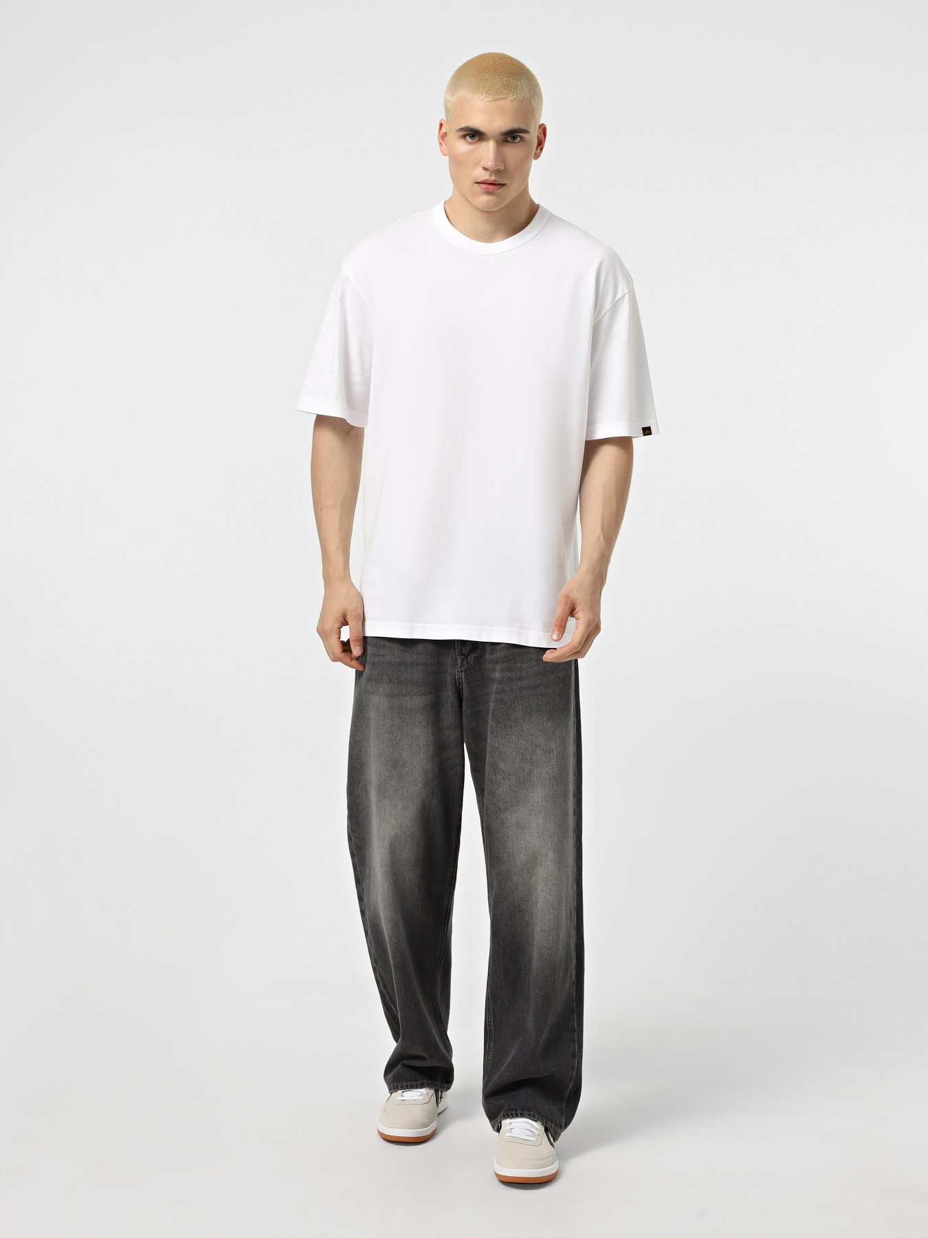 Футболка Alpha Industries Essential модель UTE54000PK_100 Фото