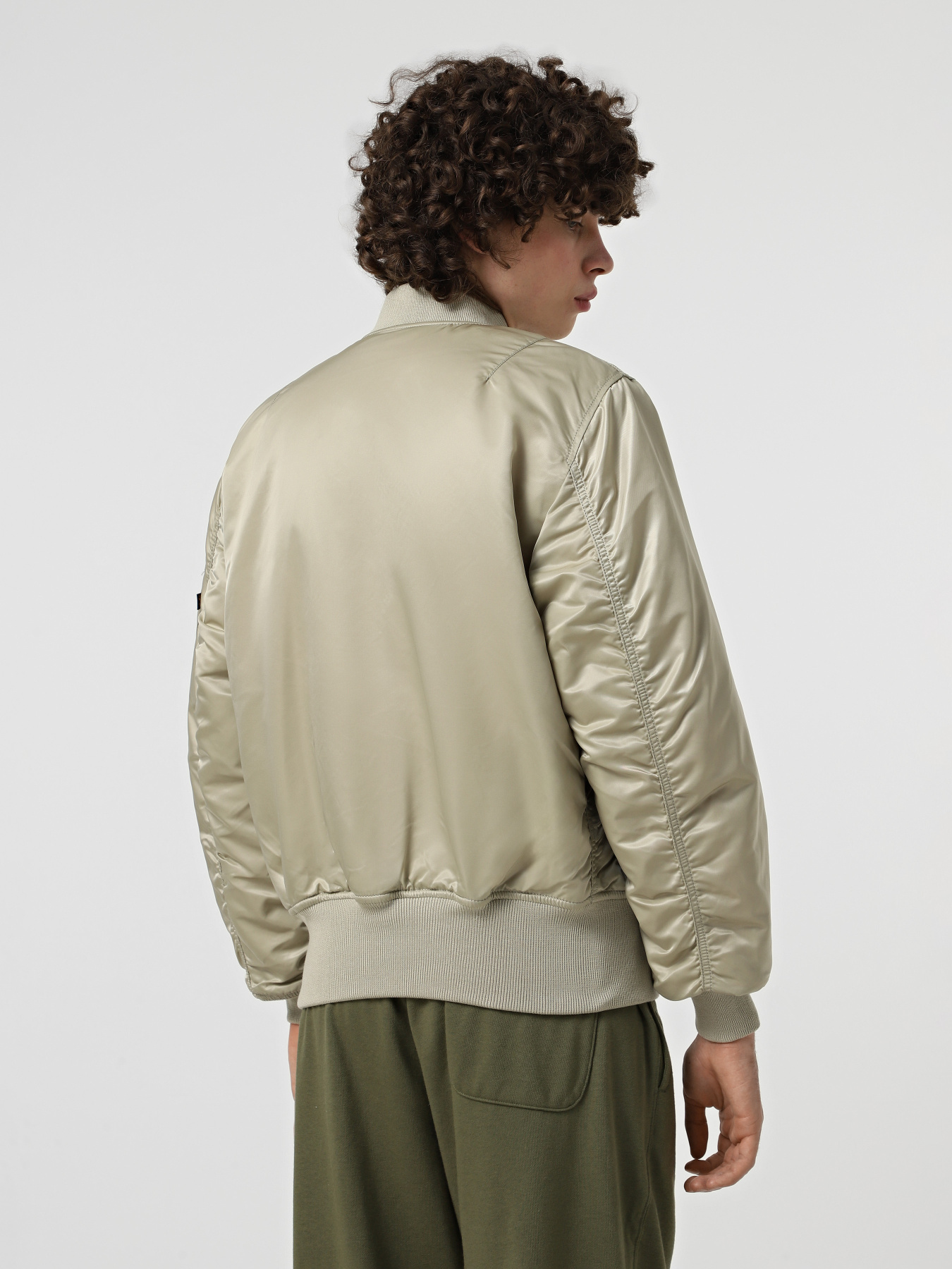 Бомбер Alpha Industries модель MJM21000C1_369 Фото