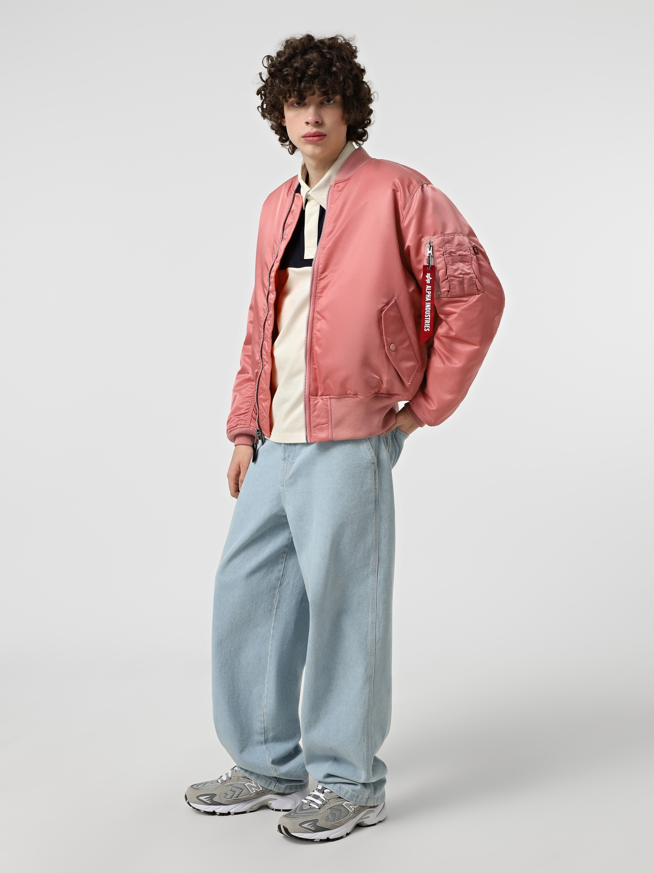 Бомбер Alpha Industries модель MJM21000C1_652 Фото