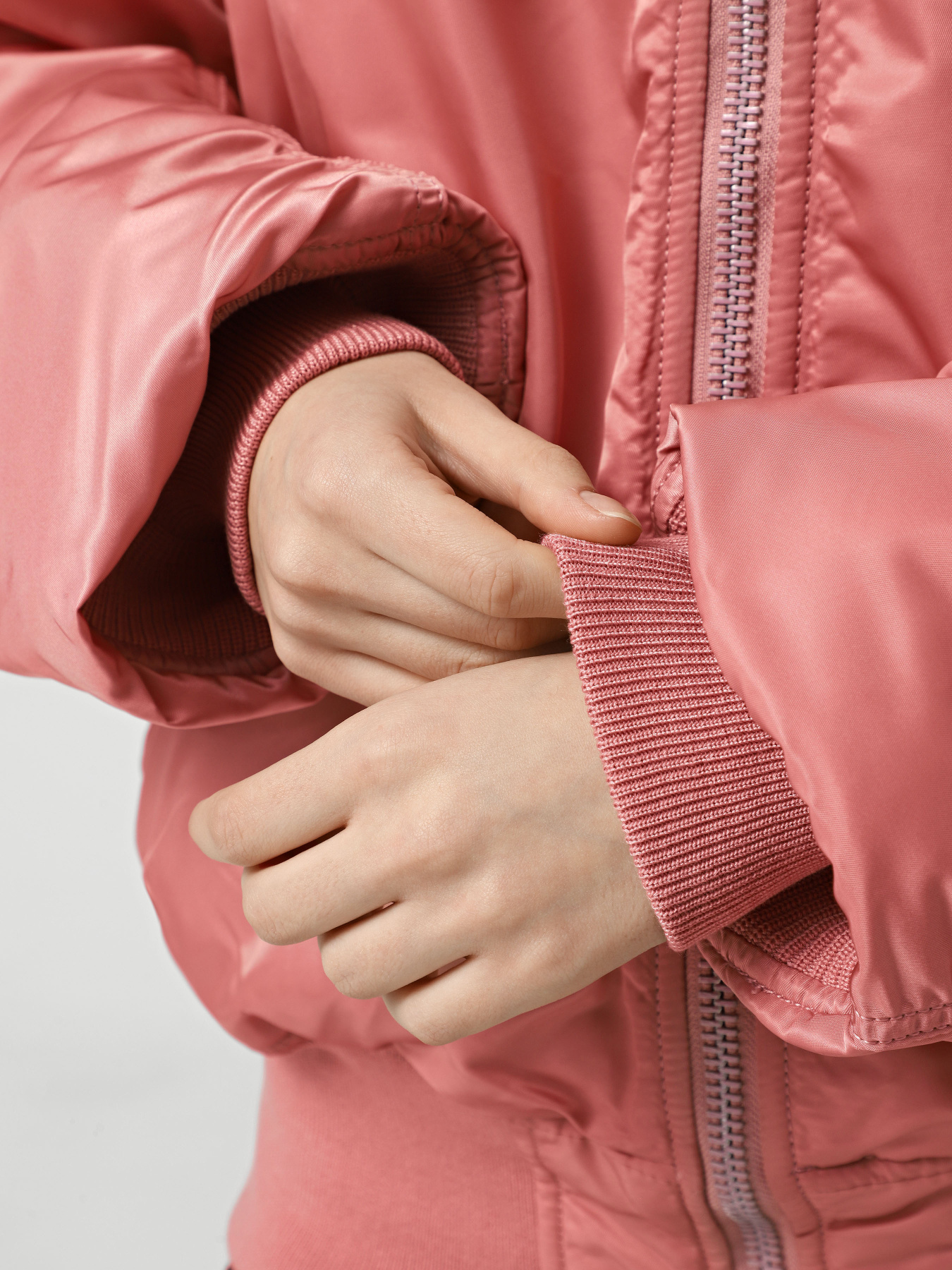 Бомбер Alpha Industries модель MJM21000C1_652 Фото