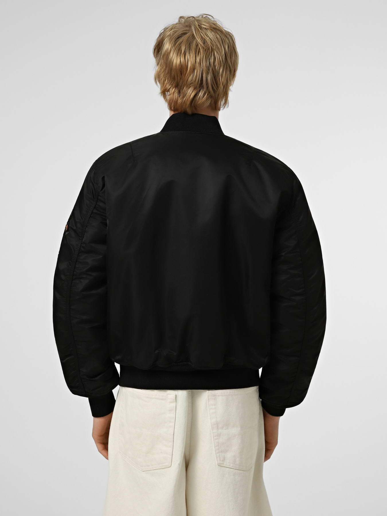 Куртки та дублянки Alpha Industries MA-1 W/GUN METAL LINING модель CJK52500C1_001 Фото