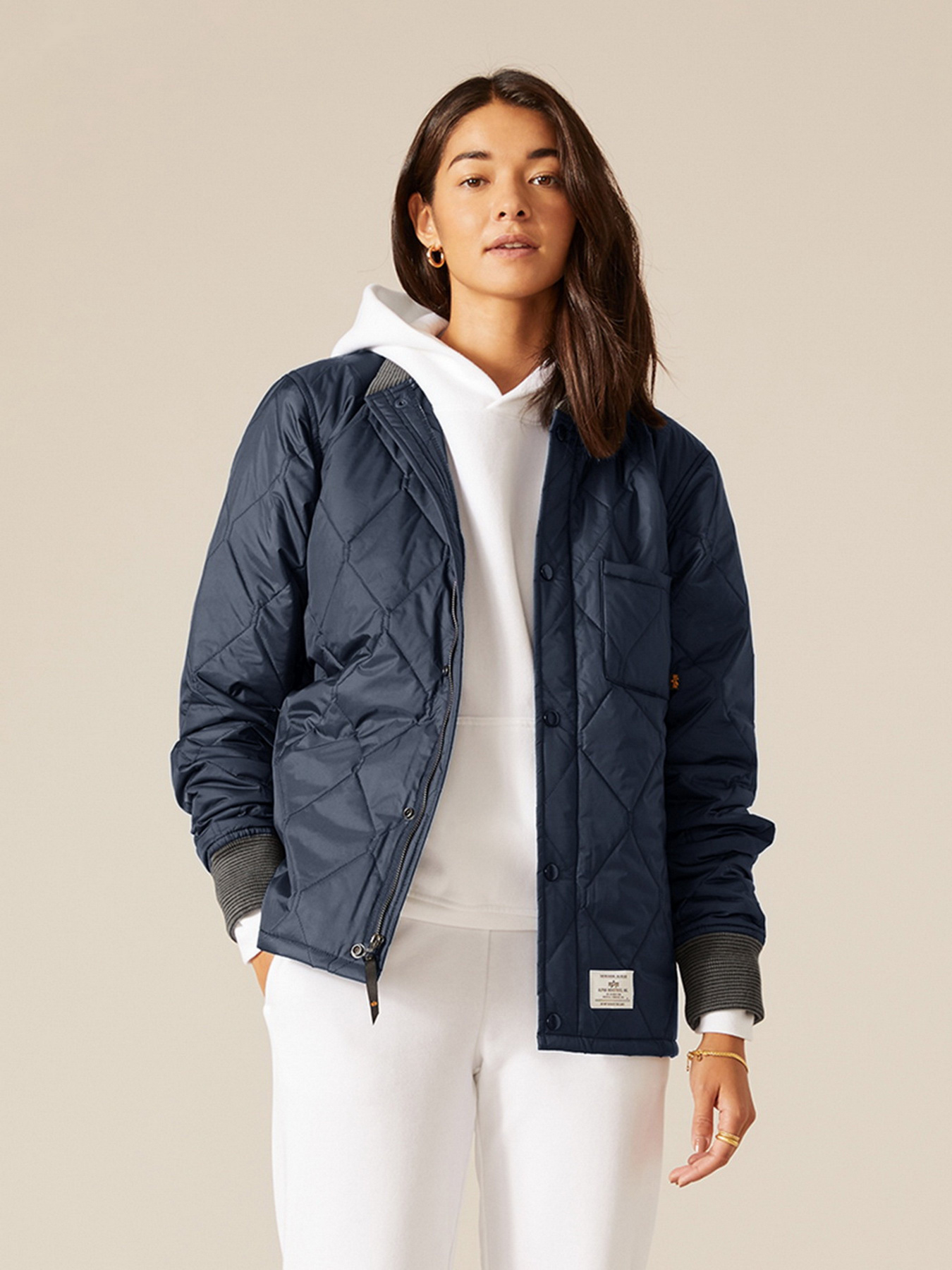 Демісезонна куртка Alpha Industries QUILTED UTILITY модель UJQ51501C1_410 Фото