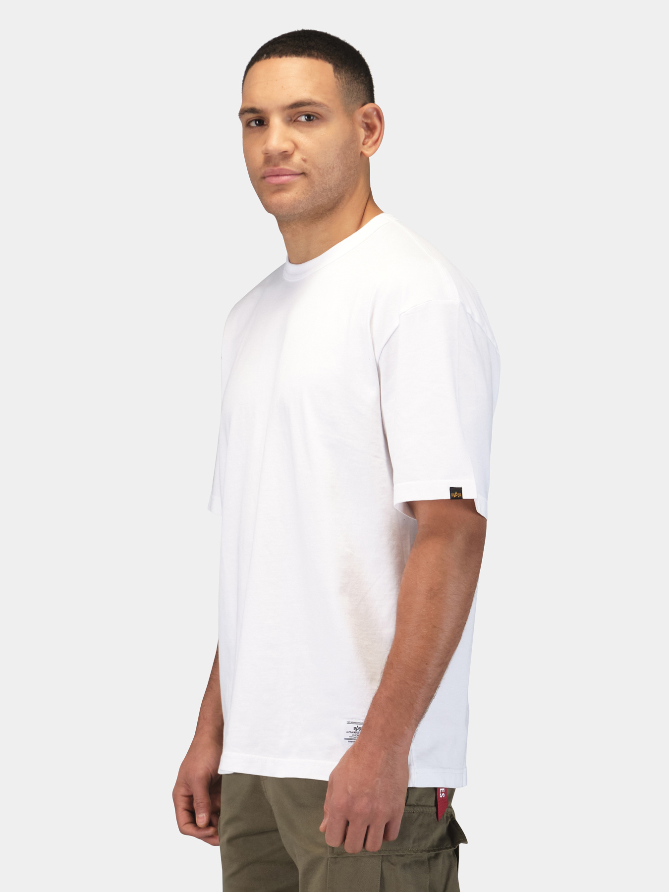 Футболки и поло Alpha Industries SS RELAXED TEE модель UTS56000IN_100 Фото