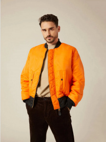 Бомбер Alpha Industries Ma-1 модель MJM21000C1_001 Фото