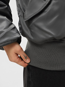 Бомбер Alpha Industries Ma-1 модель MJM21000C1_022 Фото