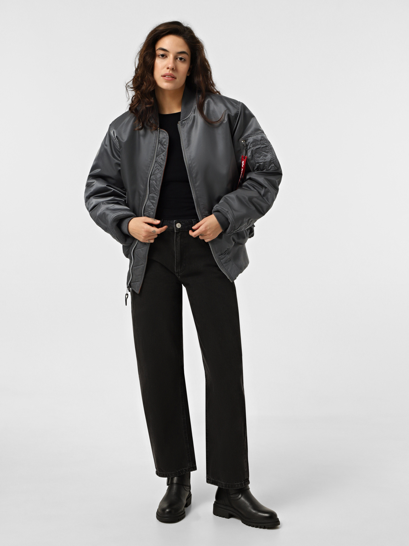 Бомбер Alpha Industries Ma-1 модель MJM21000C1_022 Фото