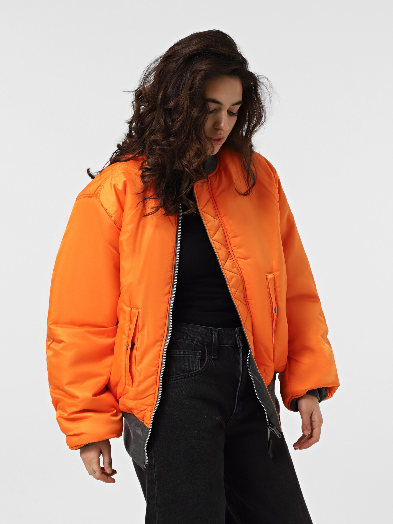 Бомбер Alpha Industries Ma-1 модель MJM21000C1_022 Фото