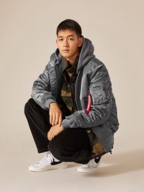 Бомбер Alpha Industries MA-1 NATUS модель MJM47506C1_022 Фото