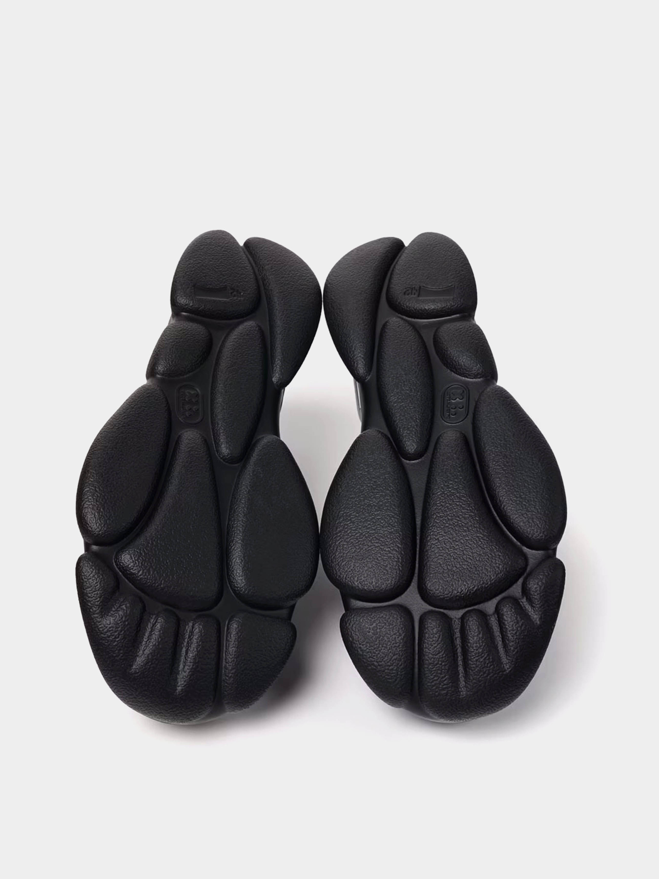 Кросівки Camper Twins модель K100845-028 Фото