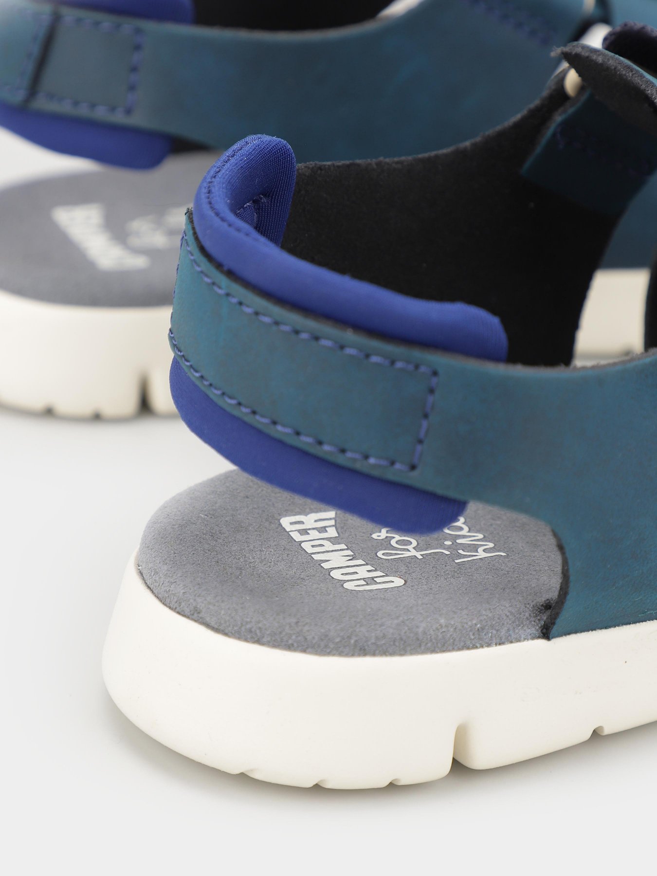 Сандалии Camper Oruga модель K800242-006 Фото