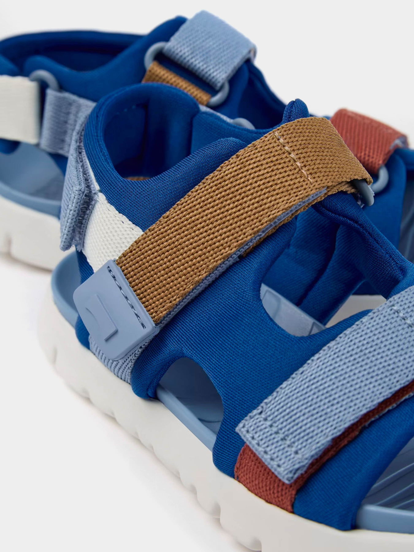 Сандалии Camper Twins модель K800532-008 Фото