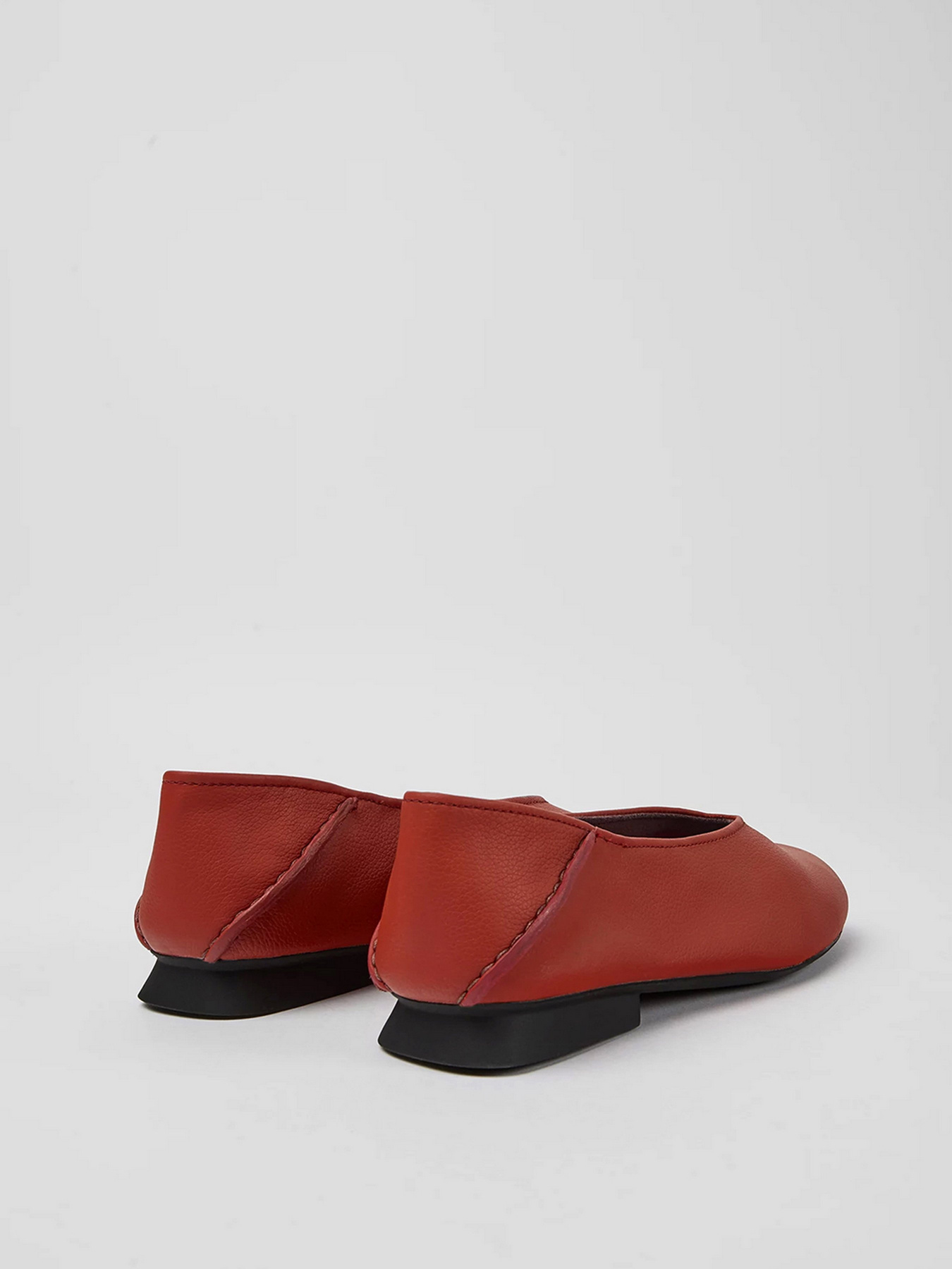 Балетки Camper модель K201253-010 Фото