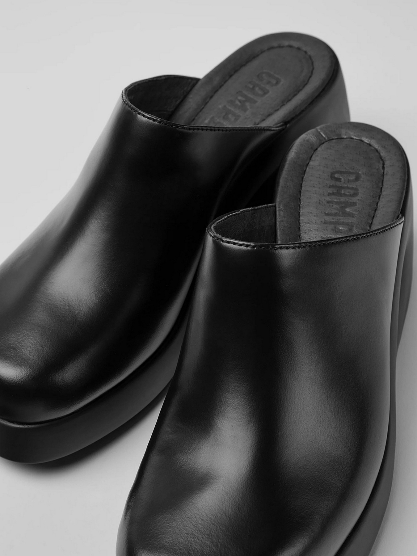 Шлепанцы Camper модель K201283-003 Фото