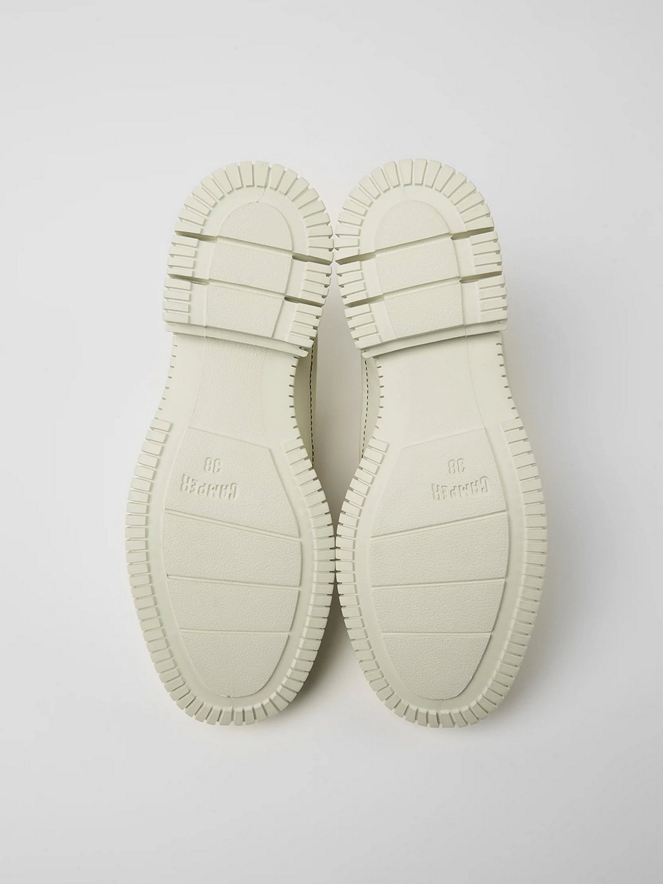 Полуботинки Camper модель K201258-003 Фото