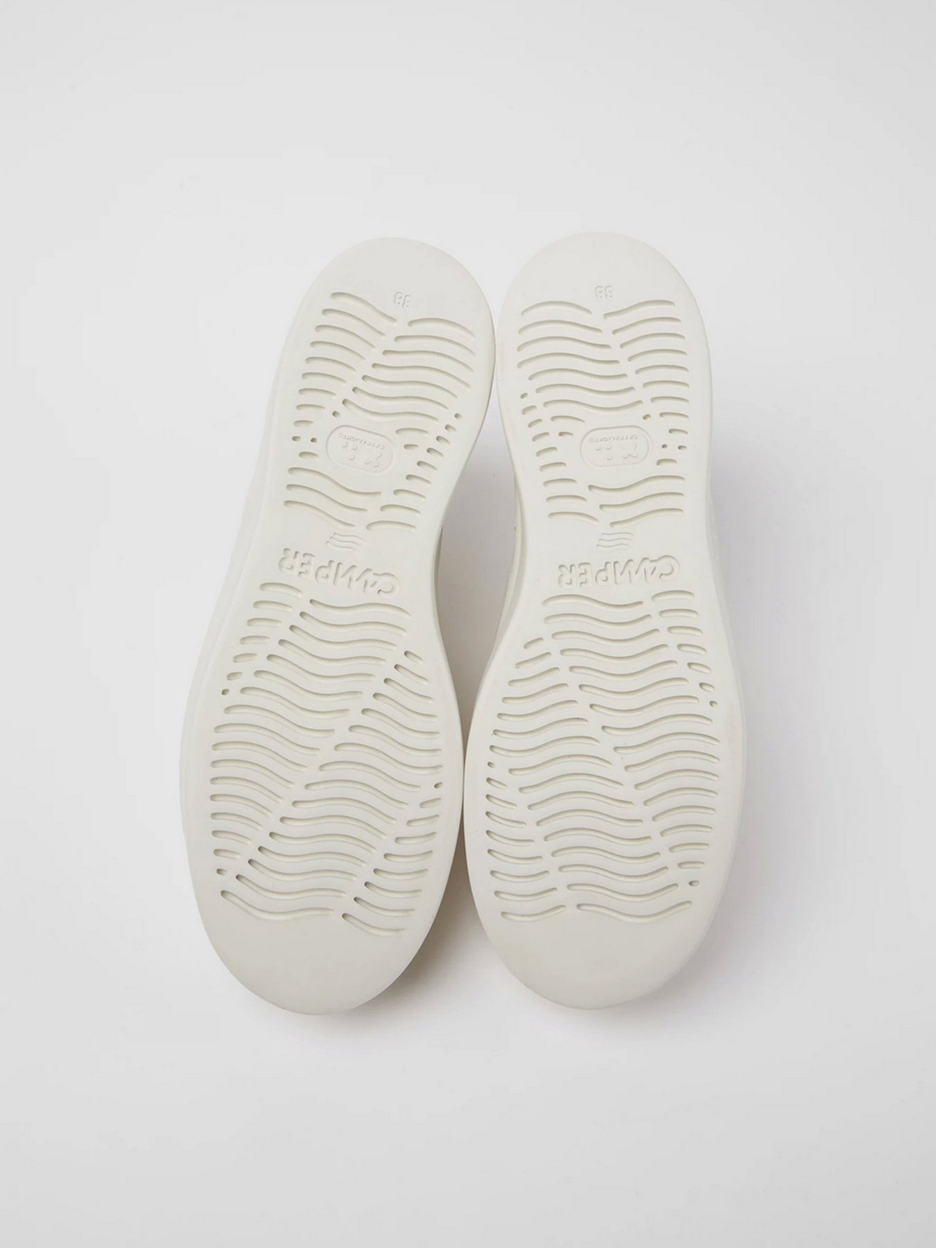 Кеды низкие Camper Runner Up модель K201362-001 Фото