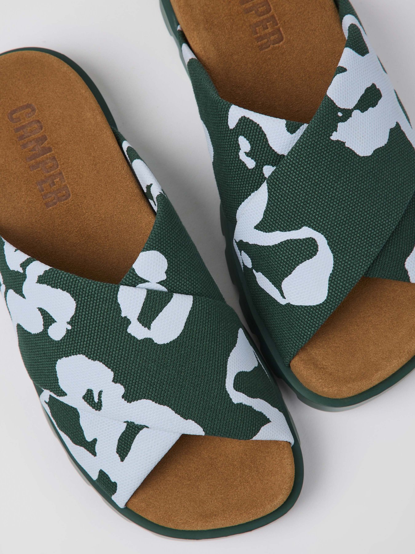 Шлепанцы Camper Brutus модель K201322-012 Фото