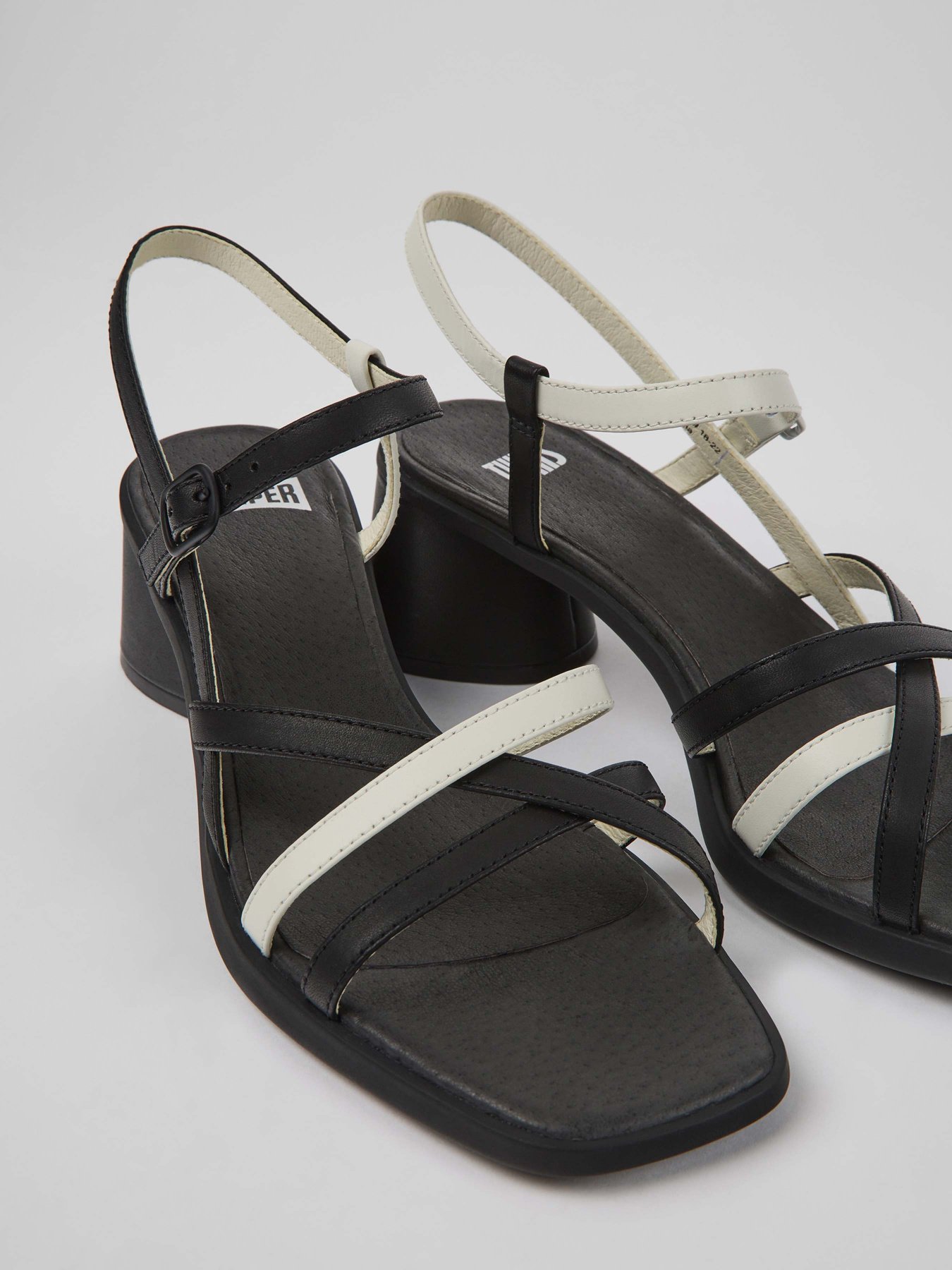 Босоножки Camper Twins модель K201504-003 Фото